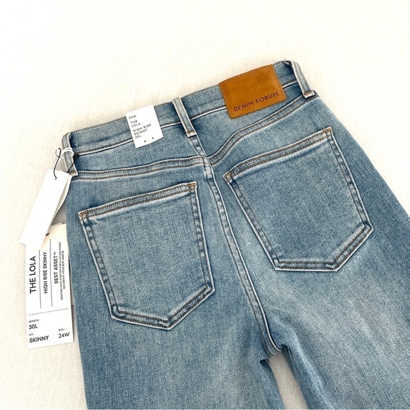 Denim Forum Denim - ARITZIA Denim Forum The Lola High Rise Skinny 24W 30L from Aritzia